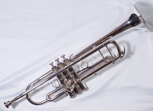 Yamaha ytr 8335us - yamaha, silver